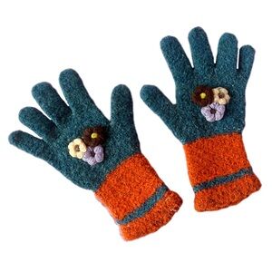 Womens Winter Warm Wool Blend Gloves with Cute Flower Crochet Contrasting Colors